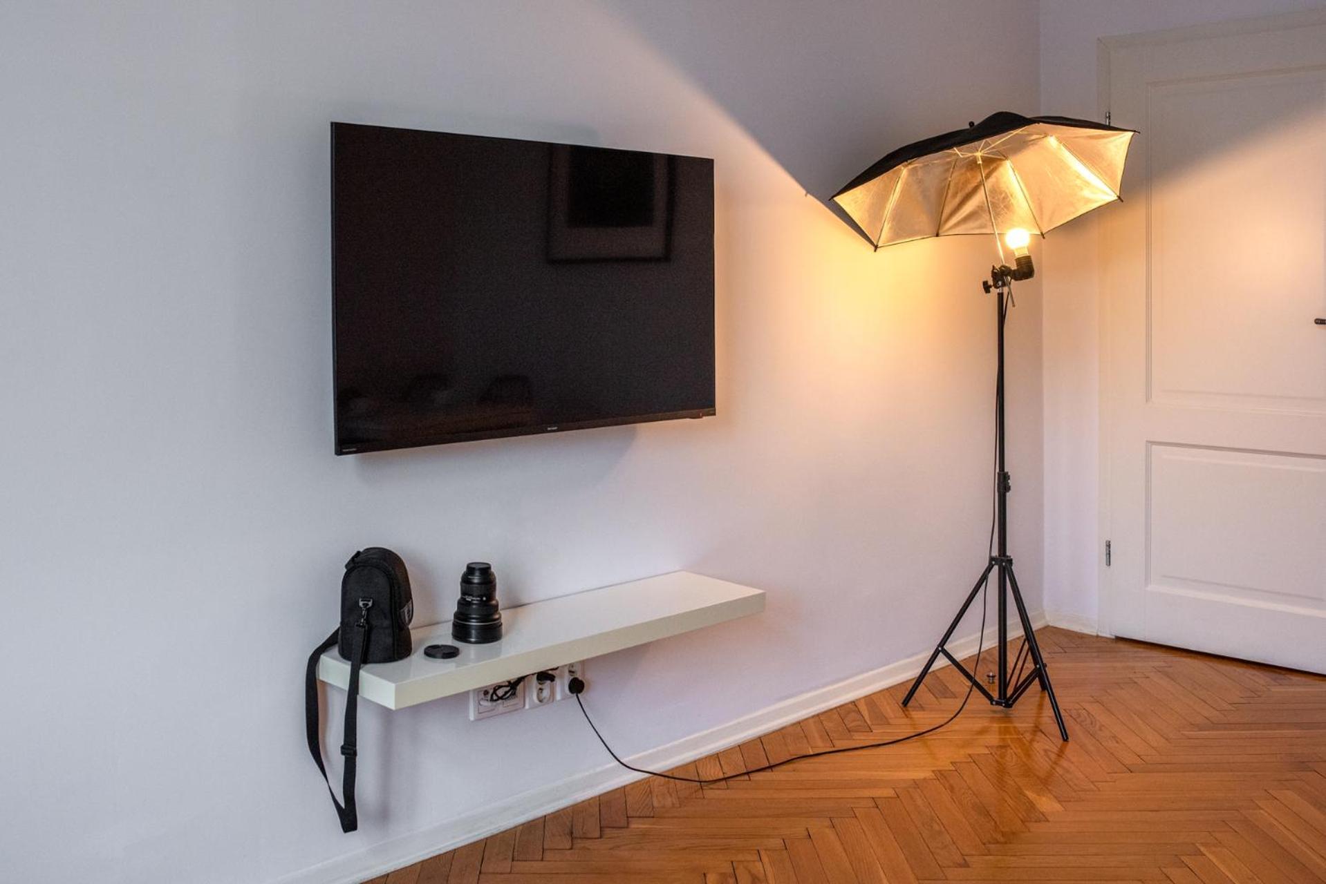 One-Bedroom Apartment air condition balcony