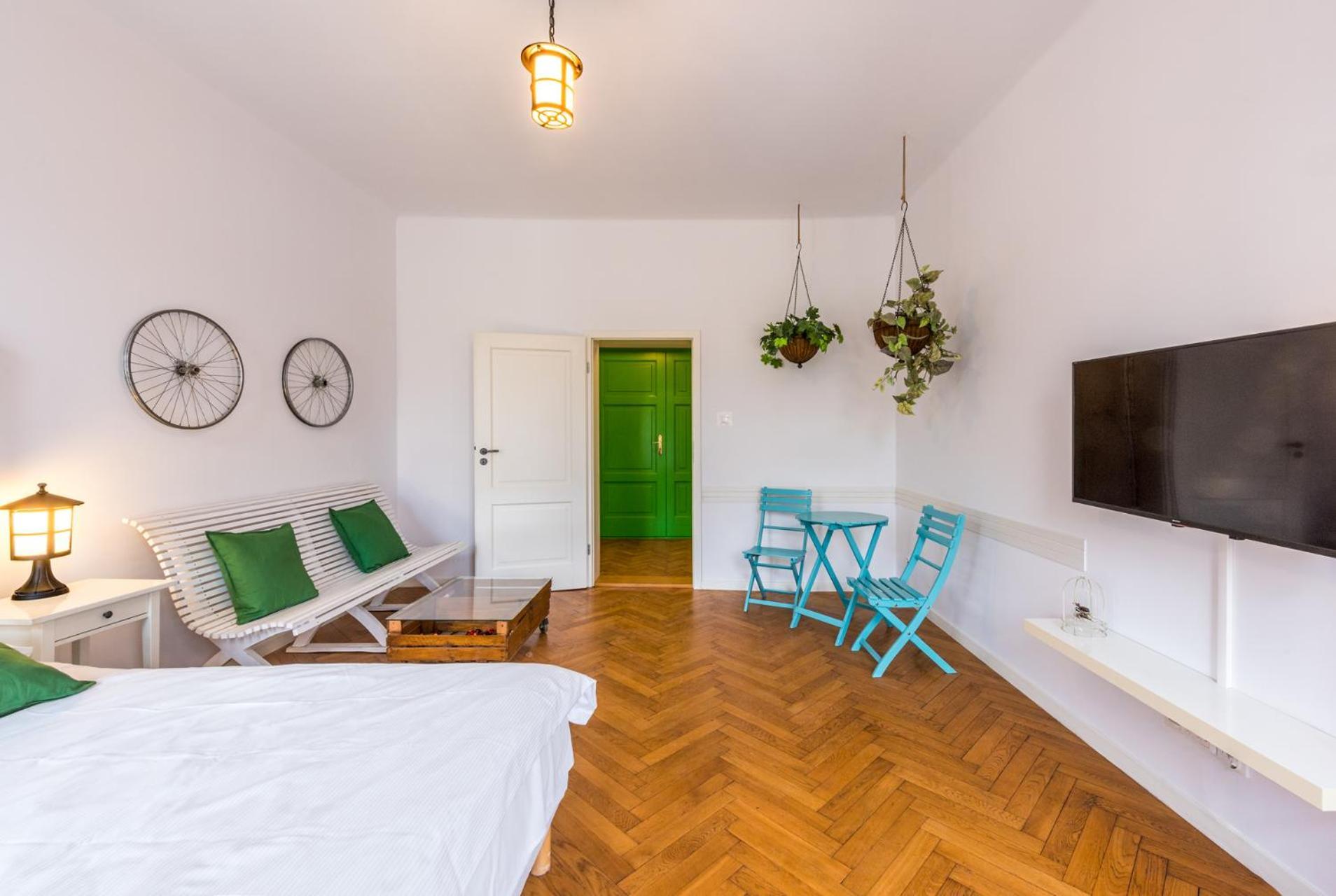 Two-Bedroom Apartment air condition balcony