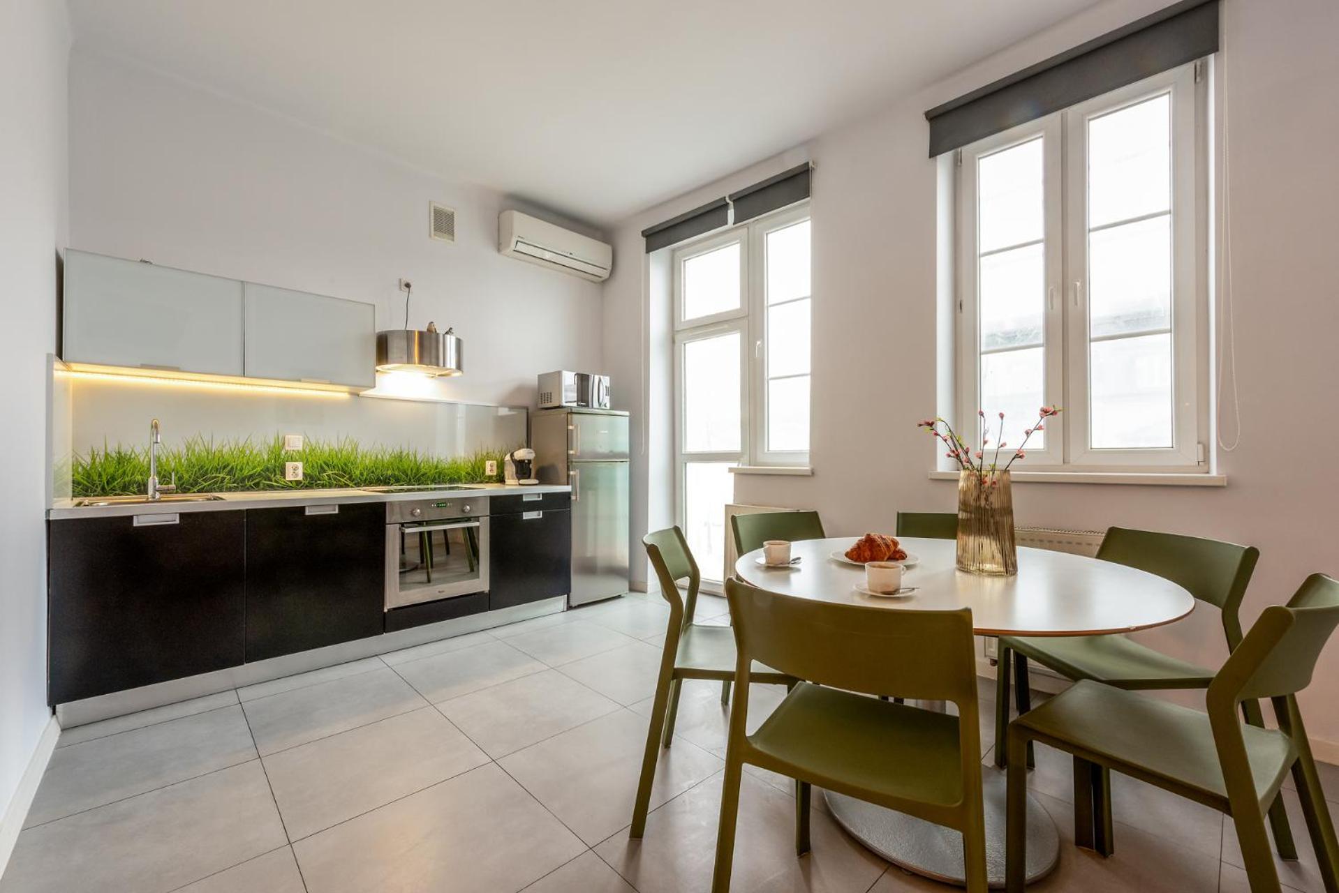 Two-Bedroom Apartment air condition balcony