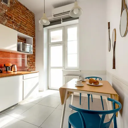 City Vibes By Mb Apartments-3